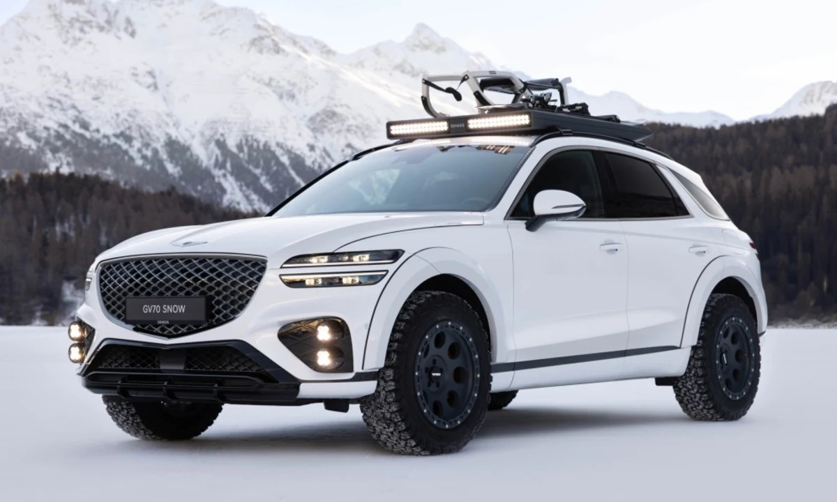 Genesis rolls out beefy GV70 Snow concept at St. Moritz - Autoblog