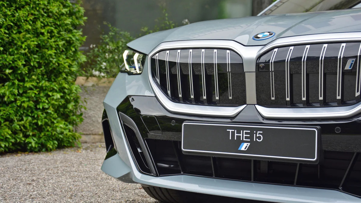 2024 BMW i5, live images