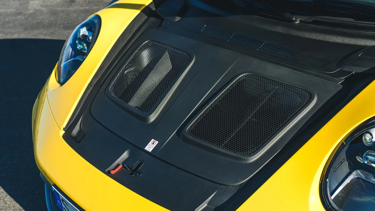 2023 Porsche GT3 RS single radiator in place of frunk