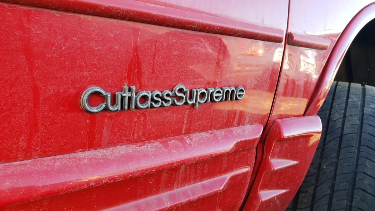 38 - 1993 Oldsmobile Cutlass Supreme in Colorado Junkyard - photo by Murilee Martin