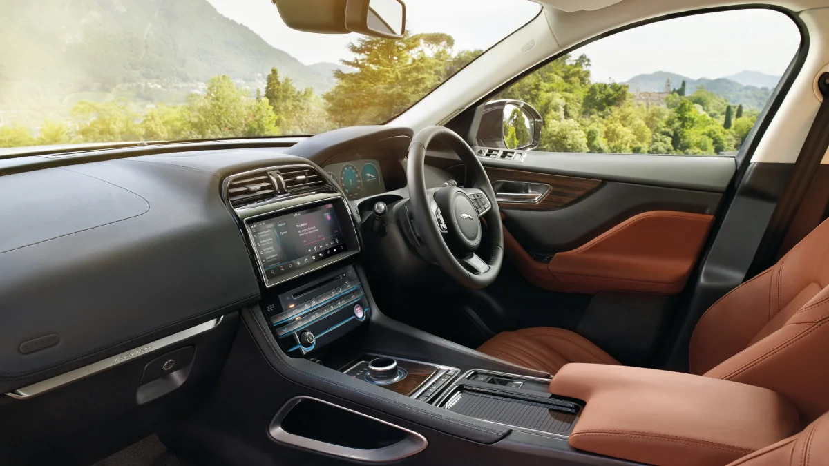 2017 interior cabin right-hand drive jaguar f-pace