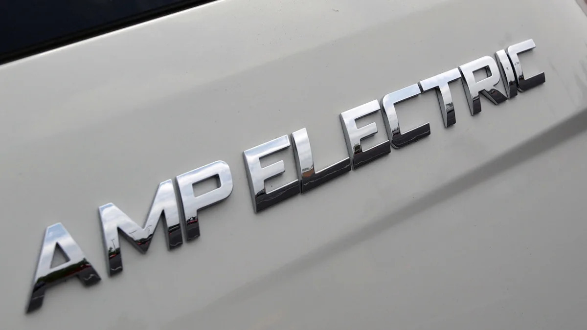 Amp Electric Mercedes-Benz ML350