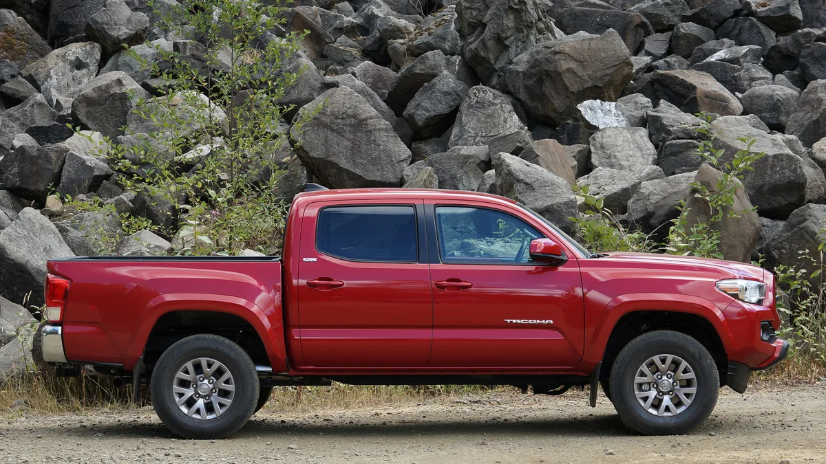 2016 Toyota Tacoma side view