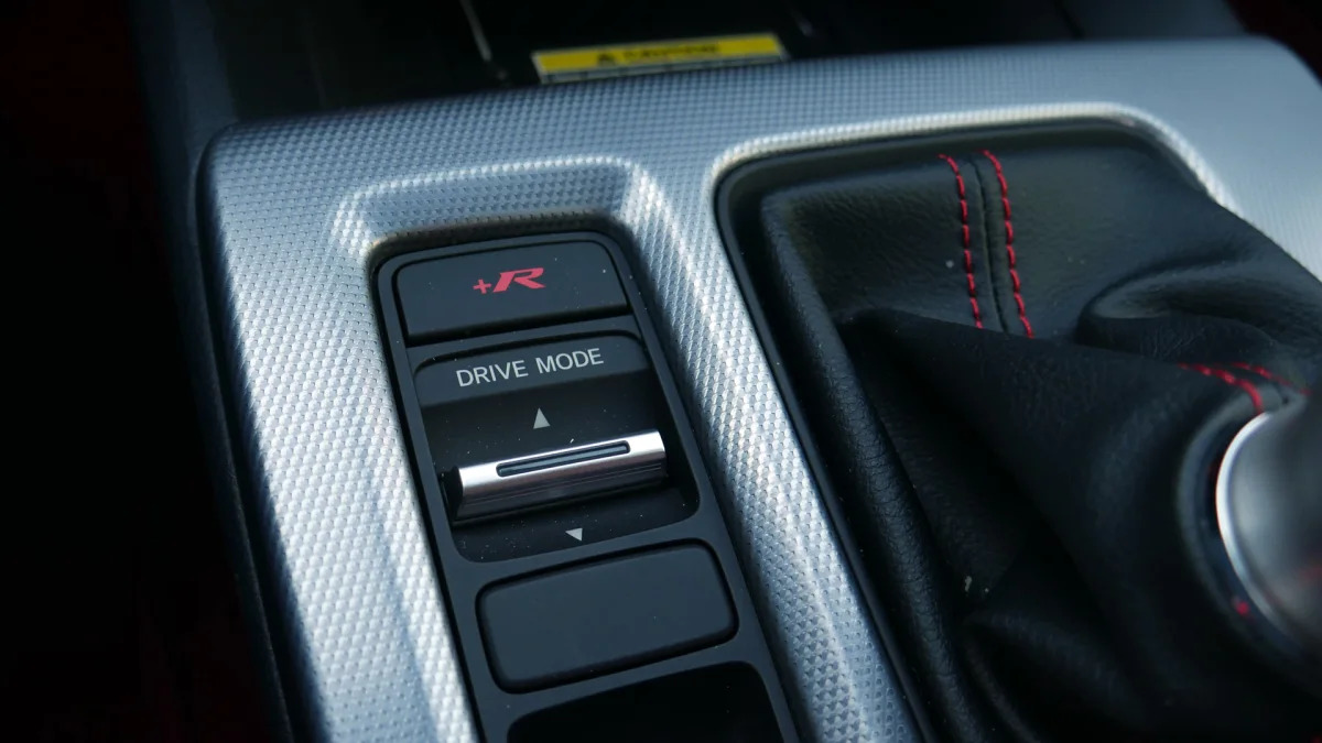 2023 Honda Civic Type R drive mode switch