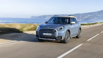 2025 Mini Countryman SE All4 First Drive Review: Electrified and better for  it - Autoblog