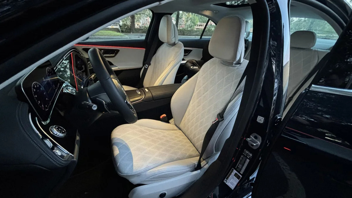 2024 Mercedes-Benz E-Class Interior front seats