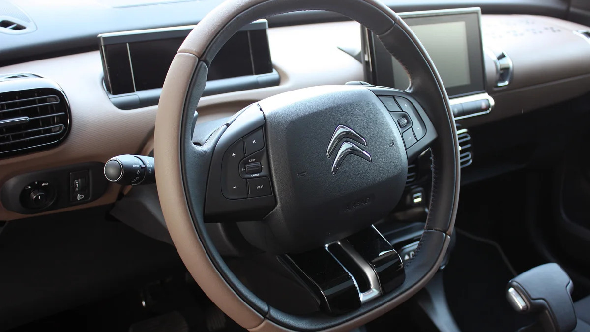 2015 Citroën C4 Cactus steering wheel