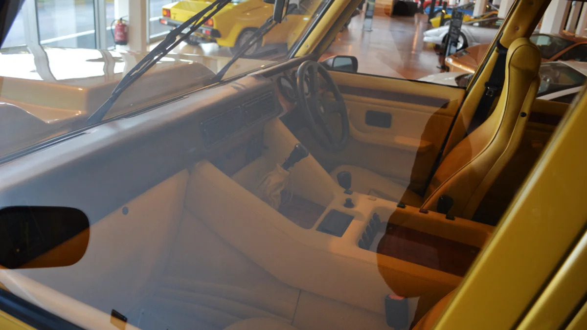 Lamborghini LM 002 (right-hand drive)
