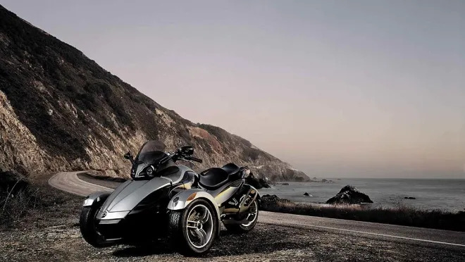 2010 Can-Am Spyder RS Roadster Review Editor's Review, Car News
