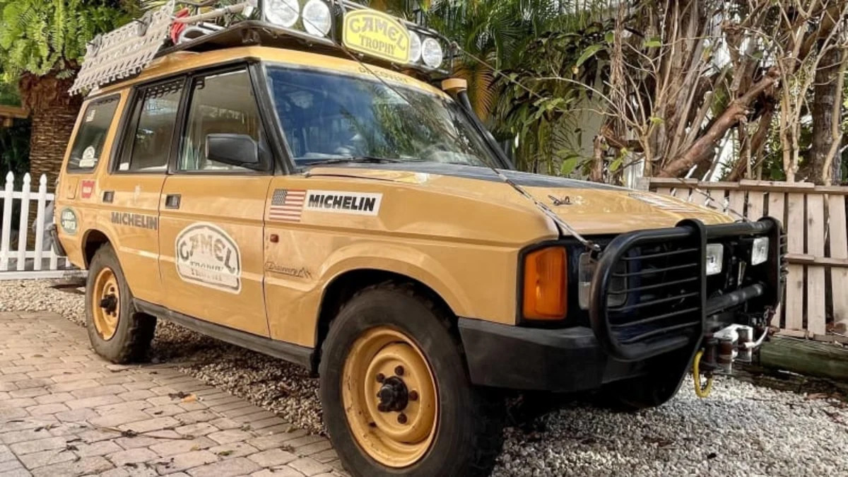 Land Rover Discovery Camel Trophy truck is the real deal, and it's up for auction