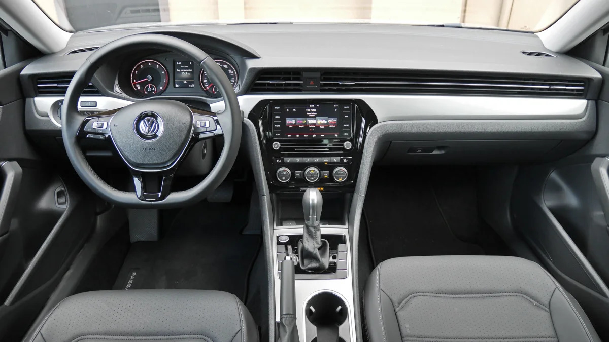 2020 Volkswagen Passat Interior 1
