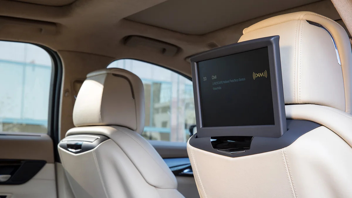 2016 Cadillac CT6 rear seat monitors