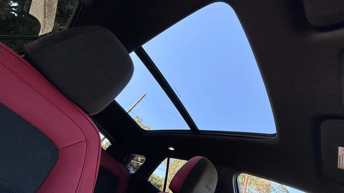 2024 Chevrolet Blazer EV panoramic sunroof