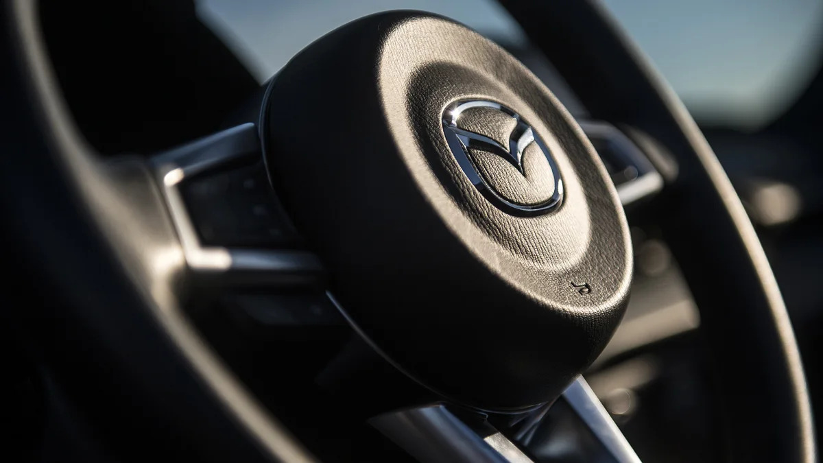 2016 Mazda MX-5 Miata Club steering wheel