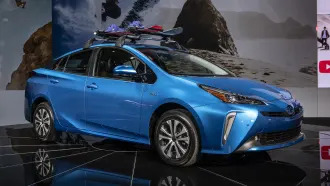 2019 deals awd prius