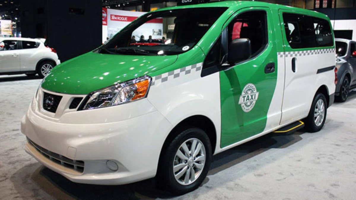 Nissan NV200 Chicago Taxi looking for a #HailYes
