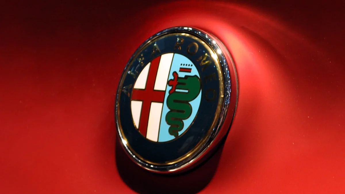 Alfa Romeo 4C Concept: Geneva 2011