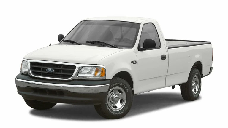 2004 Ford F-150 Heritage XL 4x4 Regular Cab Styleside 6.5 ft. box 120 in. WB