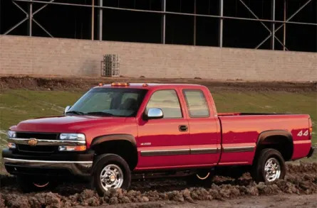 2001 Chevrolet Silverado 3500 LS 4x4 Extended Cab 8 ft. box 157.5 in. WB