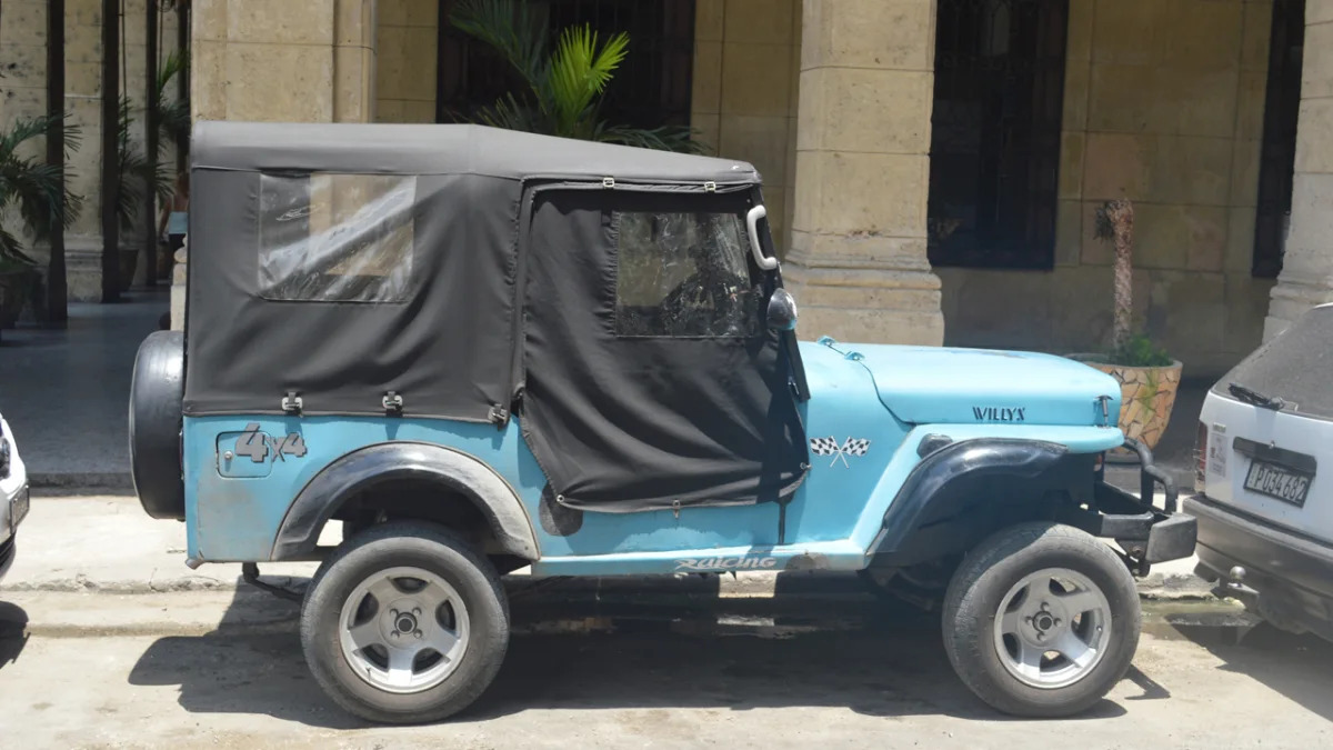 blue jeep willys havana cuba