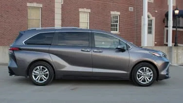 2023 Toyota Sienna Long-Term Update: How do you clean a black hole?