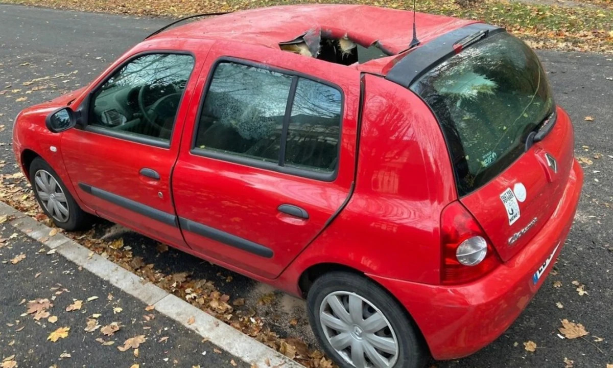 Authorities believe this Renault Clio Campus was struck by a meteorite -  Autoblog