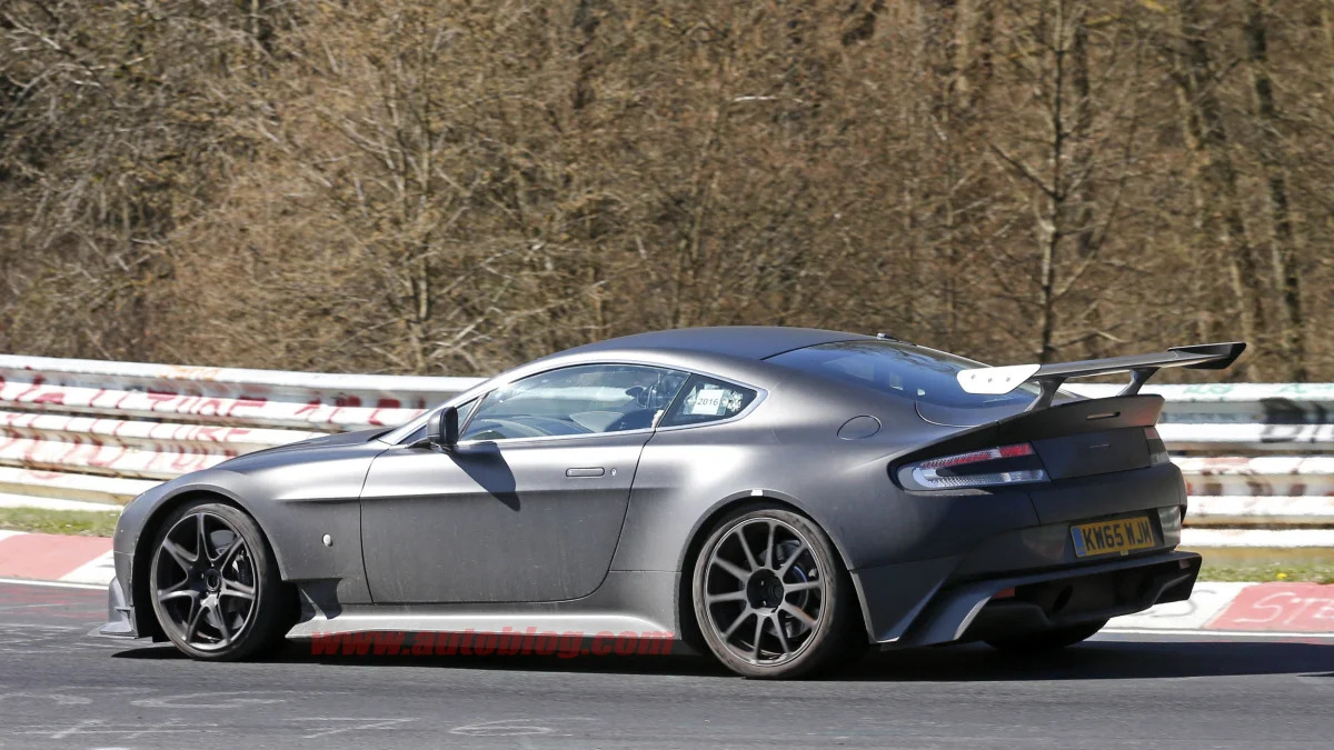 Aston Martin Vantage GT8 spied rear 3/4