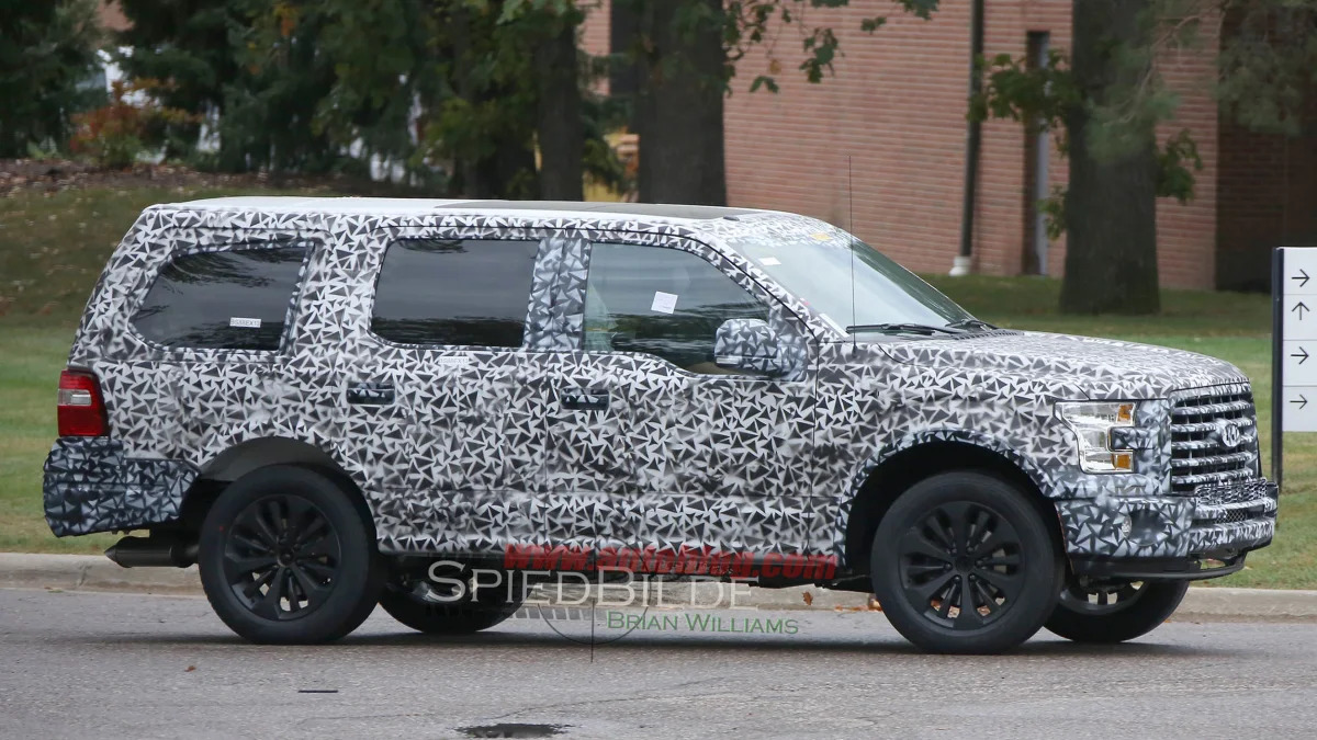 Ford Expedition spied front 3/4