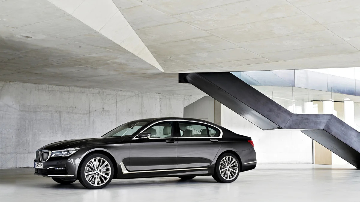 2016 bmw 7 series indoors parked