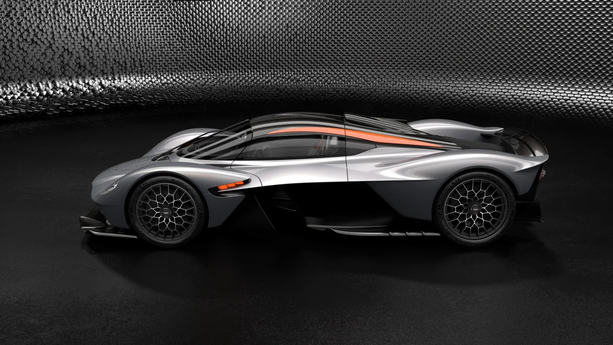 Aston Martin Valkyrie customization 