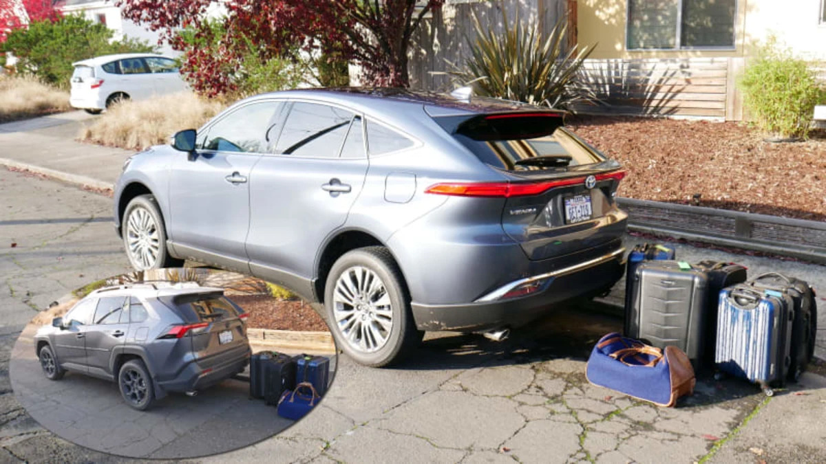 Toyota Venza vs Toyota RAV4 Luggage Test | Cargo space comparison
