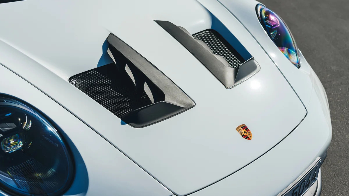 2023 Porsche GT3 RS standard hood
