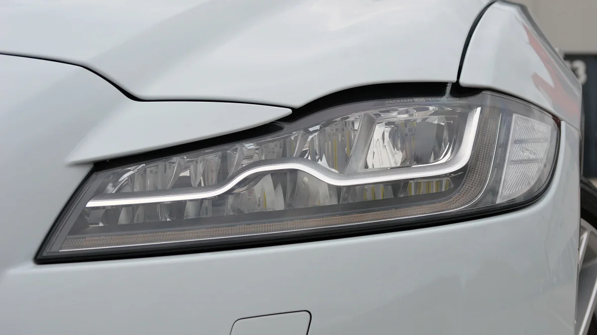 2016 Jaguar XF headlight