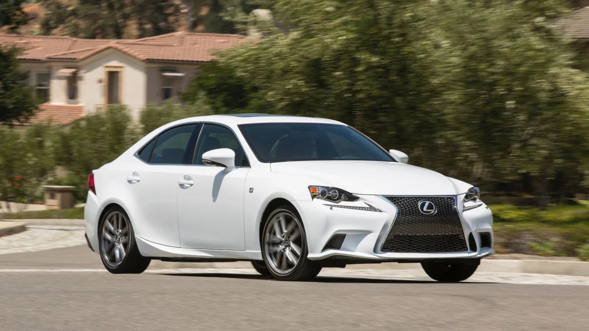lexus 300 is turning awd moving action house