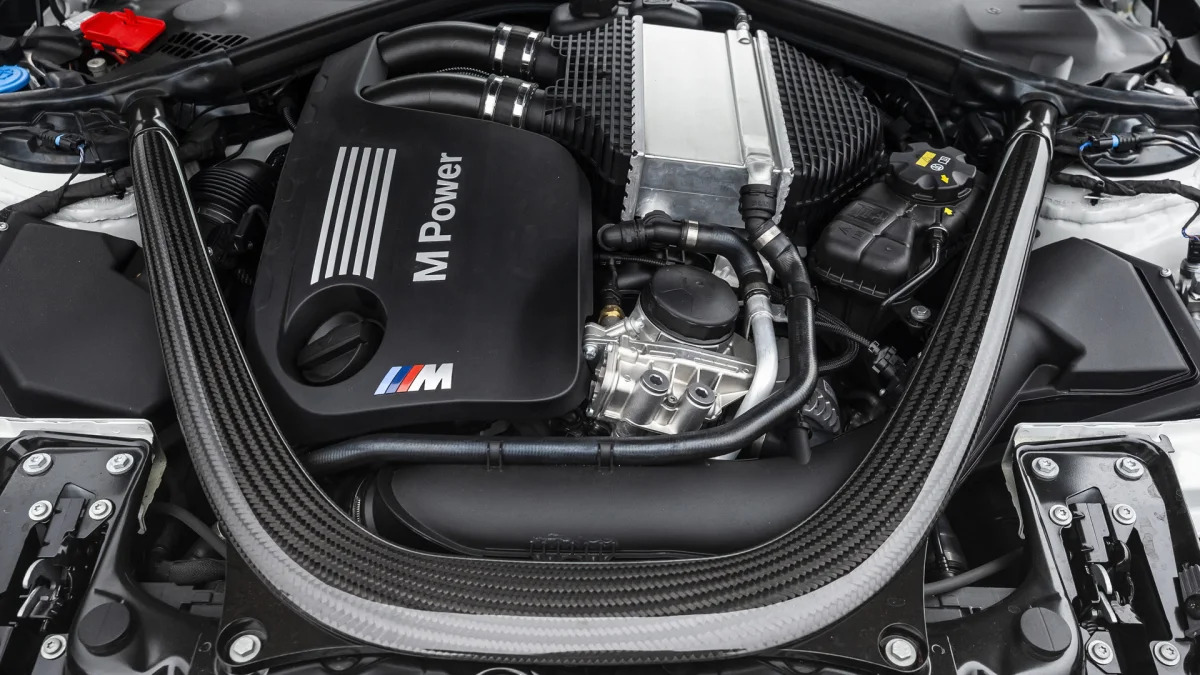 2020 BMW M2 CS engine