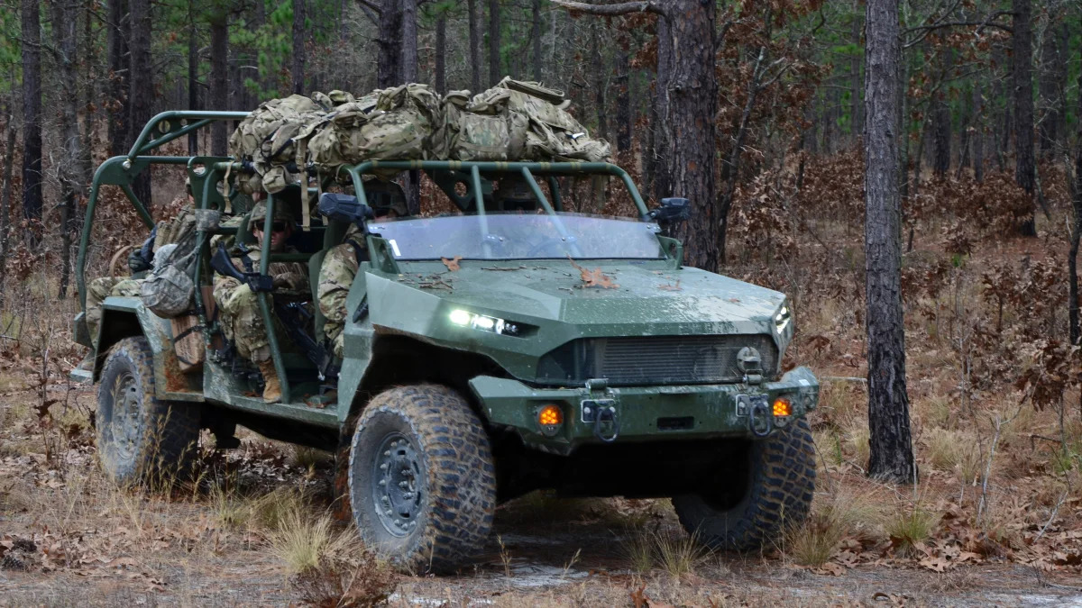 GM Defense Infantry Squad Vehicle (production)