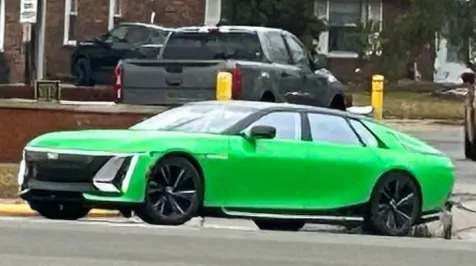 <h6><u>Sensationally green Cadillac Celestiq spotted on Woodward Avenue</u></h6>