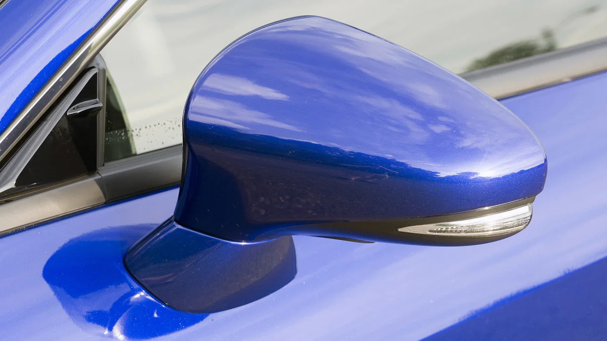 2015 Lexus RC F side mirror