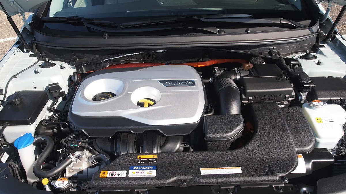 2016 Hyundai Sonata Plug-In Hybrid engine
