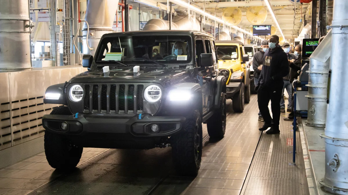 2021 Jeep Wrangler 4xe production begins
