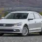 2016 Volkswagen Passat front 3/4 view