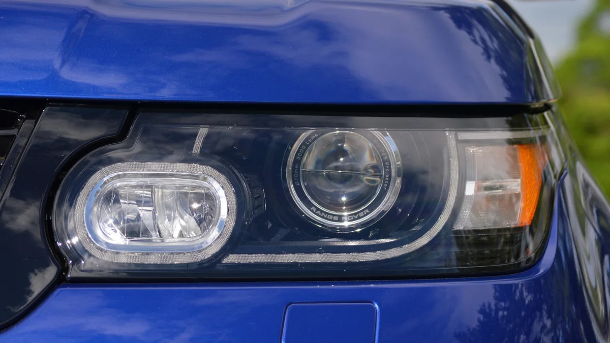 2015 Land Rover Range Rover Sport SVR headlight