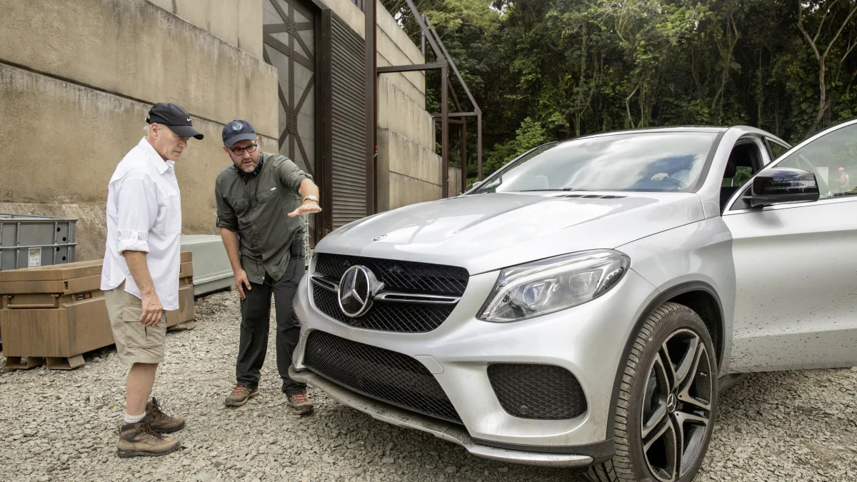 mercedes gle-class coupe shooting for jurassic world