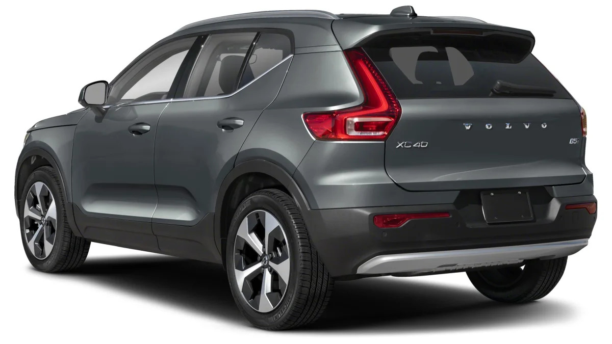 2024 Volvo XC40 B5 Ultimate Dark Theme 4dr AllWheel Drive Sport