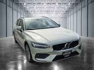 2021 Volvo V60 T5 Momentum