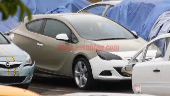 Spy Shots: 2011 Opel Astra Hatchback
