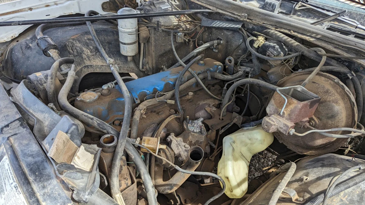 18 - 77 Chevrolet Malibu Coupe in Arizona junkyard - photo by Murilee Martin