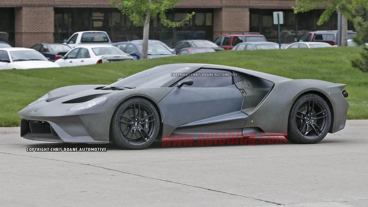 2017 Ford GT side prototype
