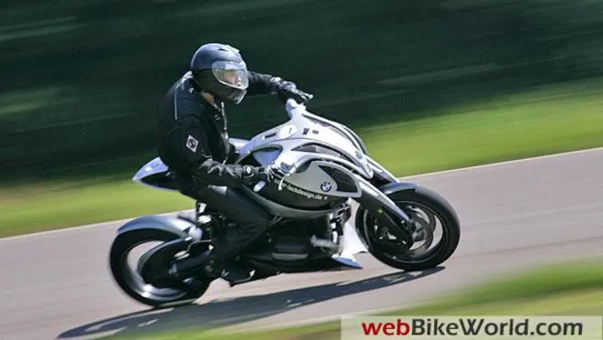 Motorcycle Dash Cams: Do You Use Them? - webBikeWorld