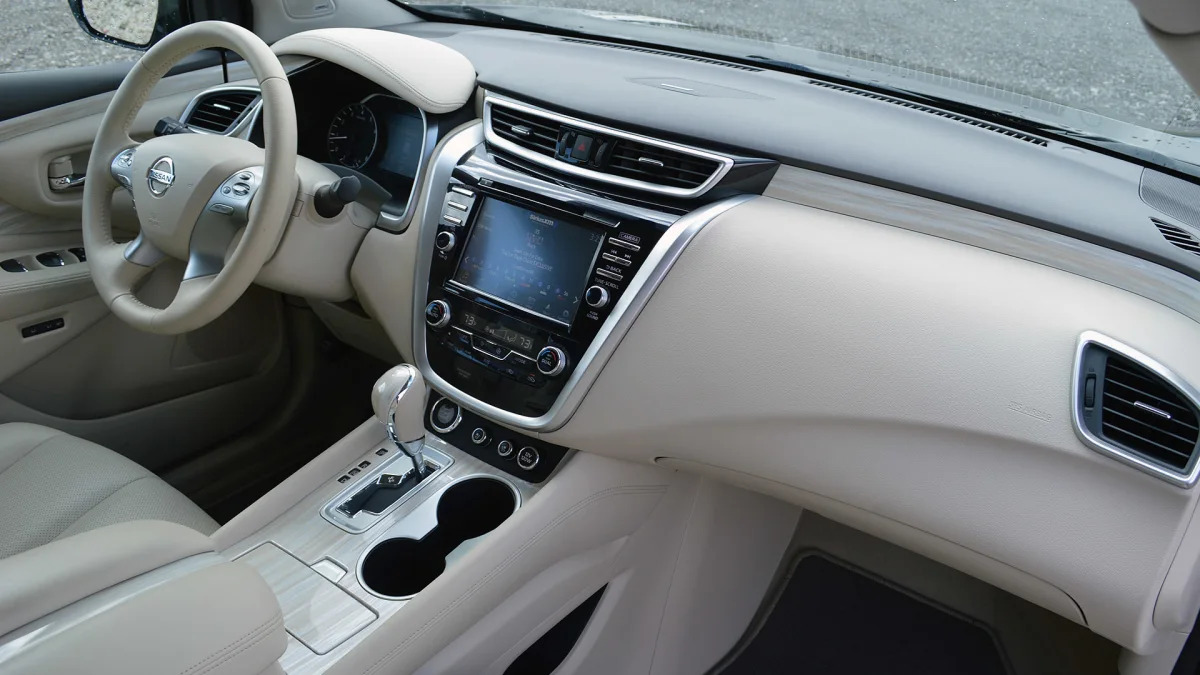 2015 Nissan Murano interior